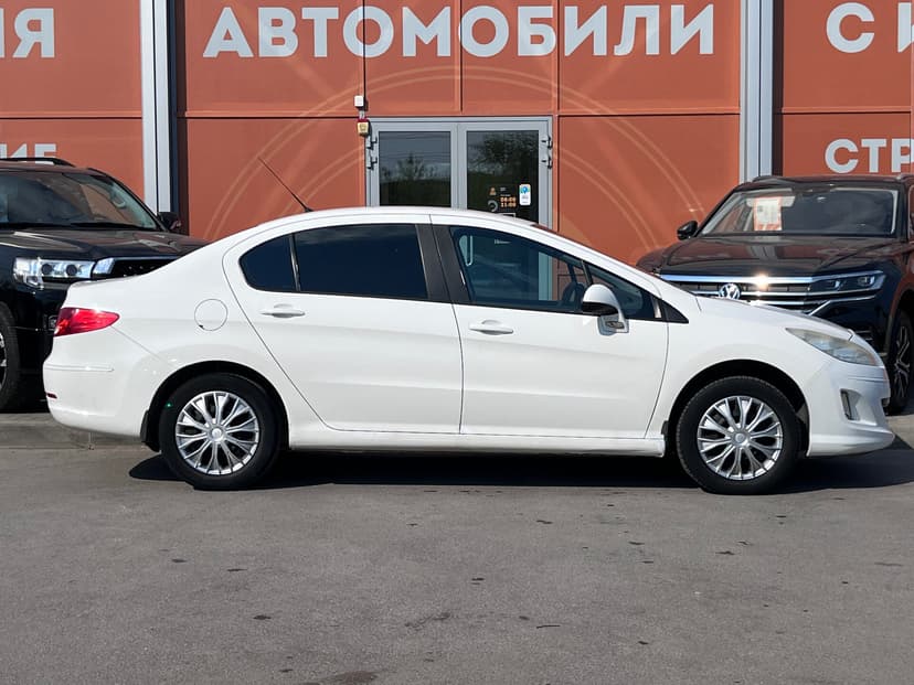 Peugeot 408 с пробегом, 2013 год, Волгоград, 1.6 бензин, Механика - вид 4