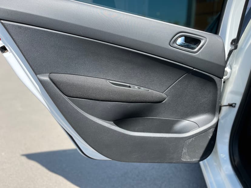 Peugeot 408 с пробегом, 2013 год, Волгоград, 1.6 бензин, Механика - вид 24
