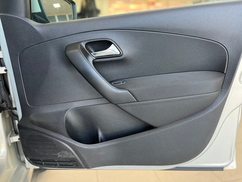 Volkswagen Polo с пробегом, 2011 год, Волгоград, 1.6 бензин, Механика - вид 20