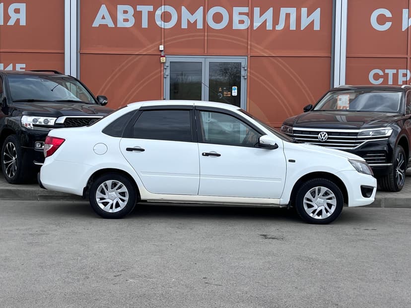 ВАЗ (LADA) Granta с пробегом, 2018 год, Волгоград, 1.6 бензин, Механика - вид 4