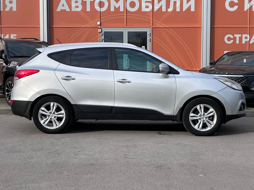 Hyundai ix35 с пробегом, 2011 год, Волгоград, 2.0 бензин, Автомат - вид 4