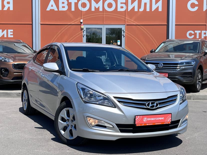 Hyundai Solaris с пробегом, 2015 год, Волгоград, 1.6 бензин, Автомат - вид 3