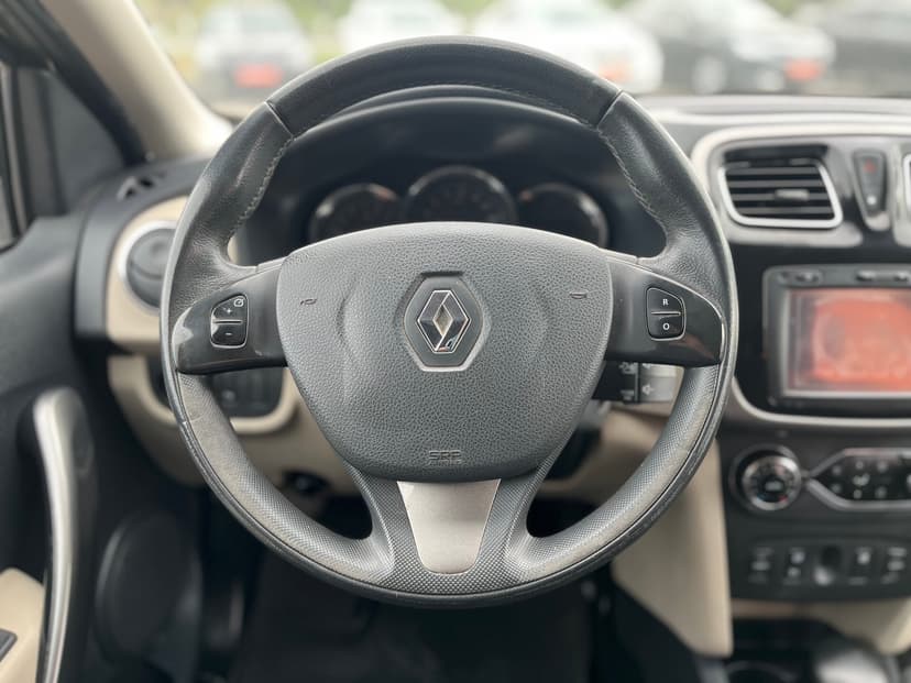 Renault Logan с пробегом, 2017 год, Волгоград, 1.6 бензин, Механика - вид 12