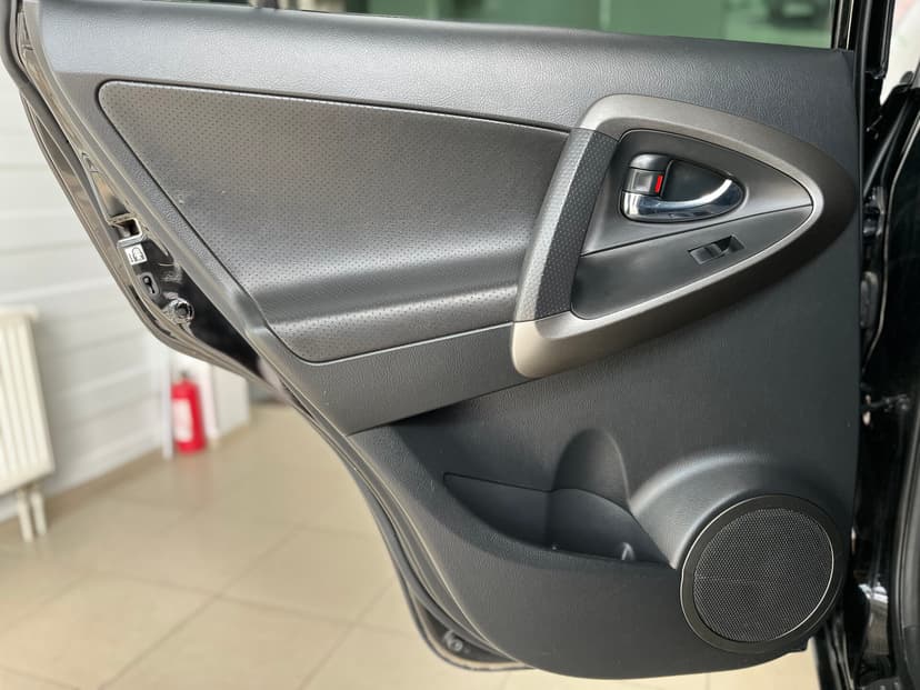 Toyota RAV4 с пробегом, 2011 год, Волгоград, 2.0 бензин, Вариатор - вид 30