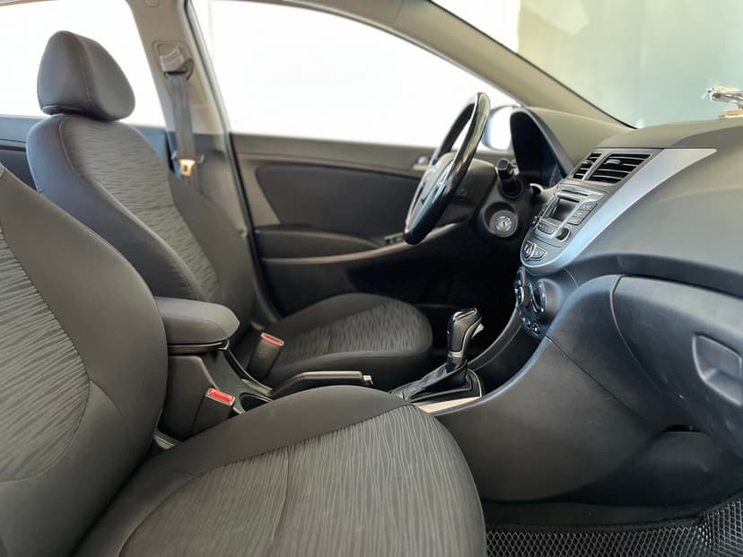Hyundai Solaris с пробегом, 2015 год, Волгоград, 1.6 бензин, Автомат - вид 20