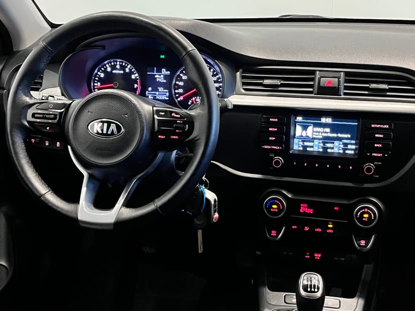 KIA Rio с пробегом, 2020 год, Волгоград, 1.6 бензин, Механика - вид 6