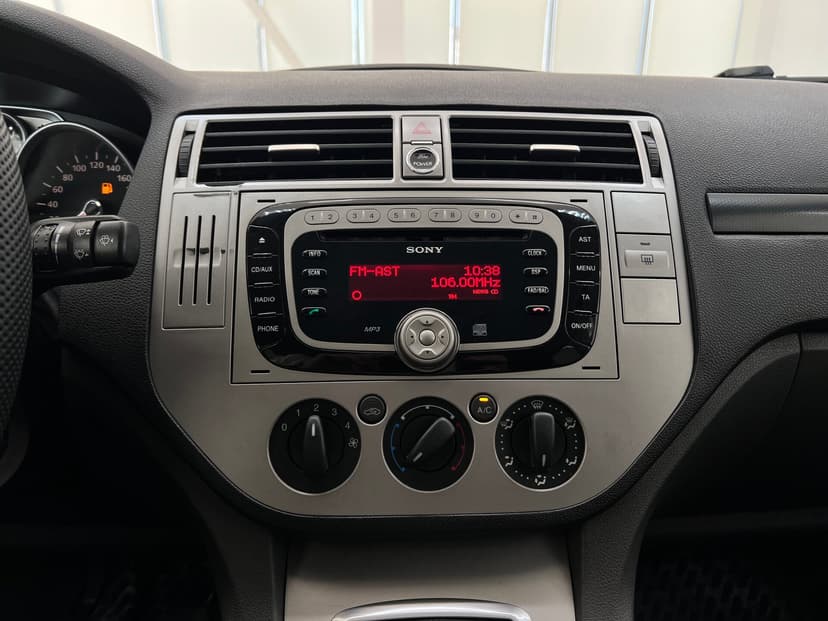 Ford Kuga с пробегом, 2010 год, Волгоград, 2.5 бензин, Механика - вид 9