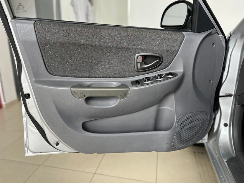 Hyundai Accent с пробегом, 2006 год, Волгоград, 1.5 бензин, Механика - вид 19