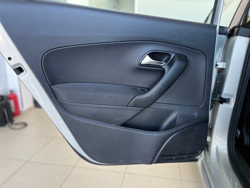 Volkswagen Polo с пробегом, 2011 год, Волгоград, 1.6 бензин, Механика - вид 23