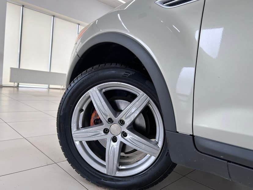 Ford Kuga с пробегом, 2010 год, Волгоград, 2.5 бензин, Механика - вид 3