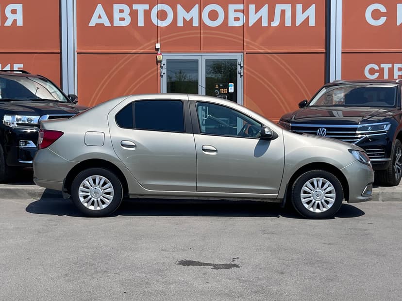 Renault Logan с пробегом, 2017 год, Волгоград, 1.6 бензин, Механика - вид 4