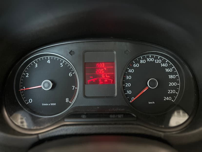 Volkswagen Polo с пробегом, 2011 год, Волгоград, 1.6 бензин, Механика - вид 11