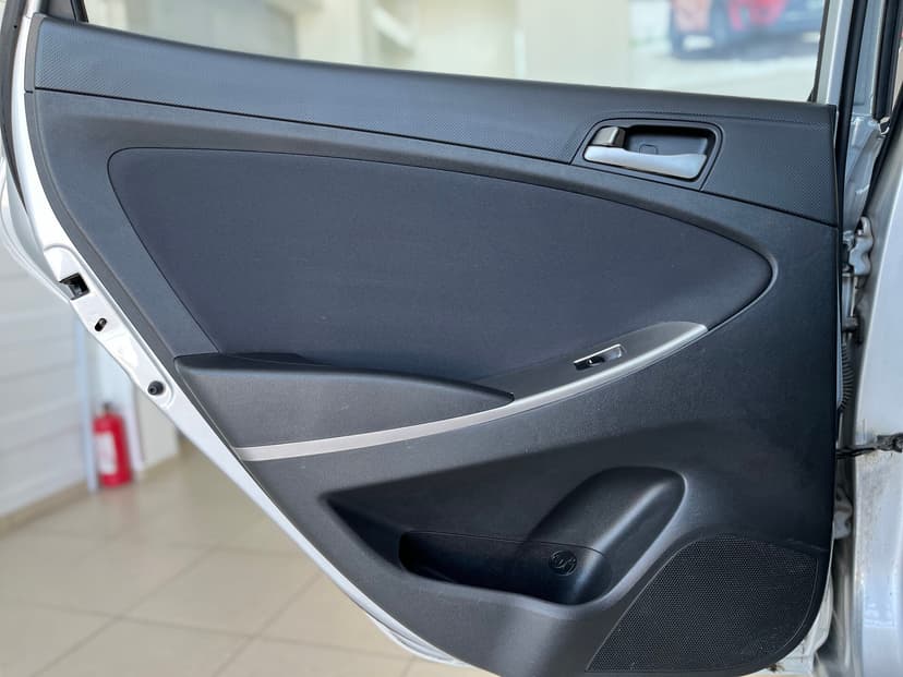 Hyundai Solaris с пробегом, 2015 год, Волгоград, 1.6 бензин, Автомат - вид 25