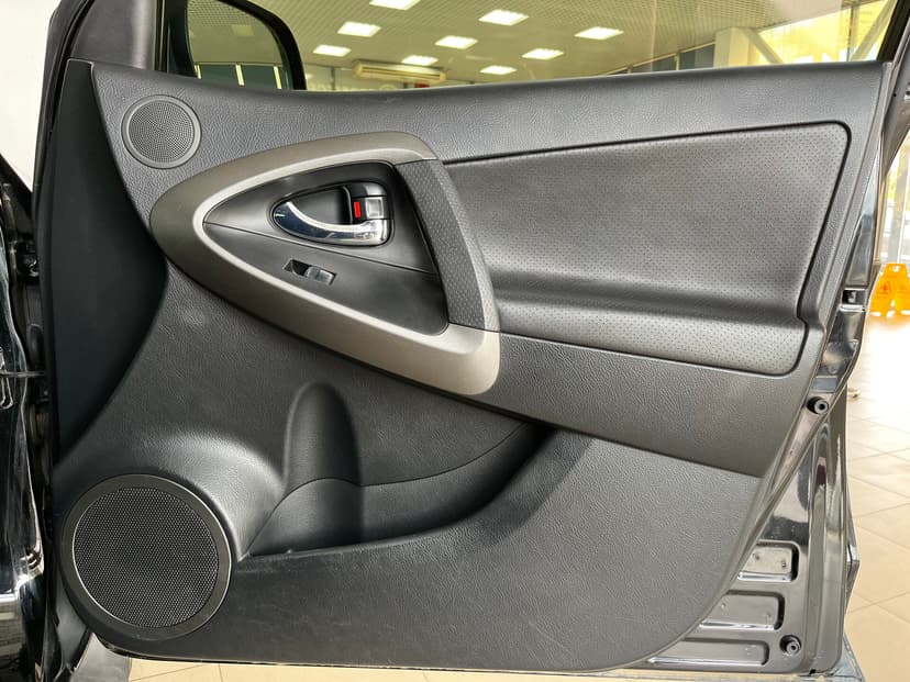 Toyota RAV4 с пробегом, 2011 год, Волгоград, 2.0 бензин, Вариатор - вид 27
