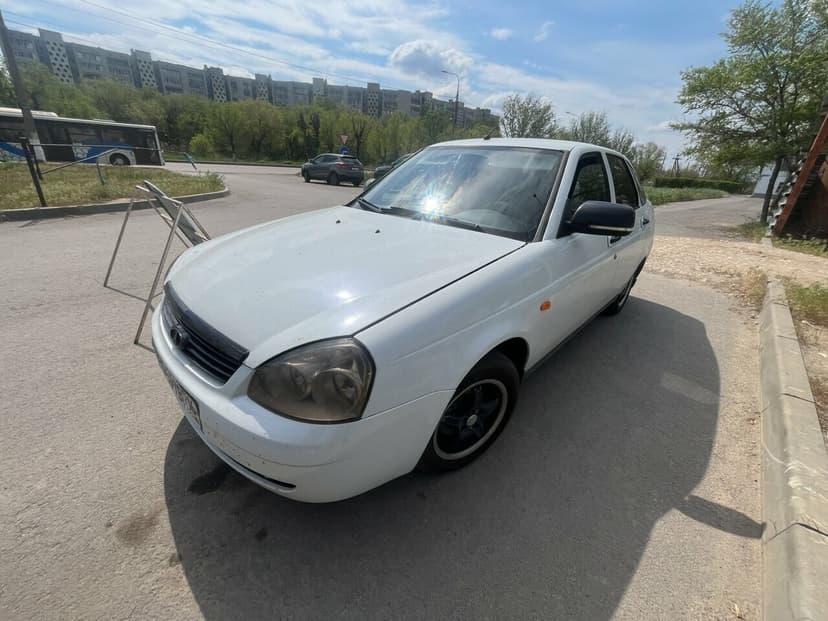 ВАЗ (LADA) Priora с пробегом, 2011 год, Волгоград, 1.6 бензин, Механика