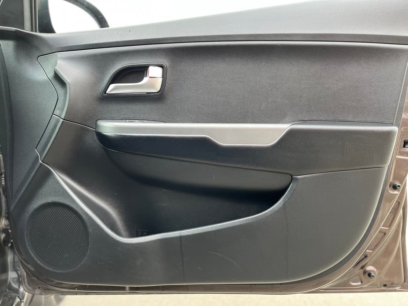 kia-rio-2015-1400-21