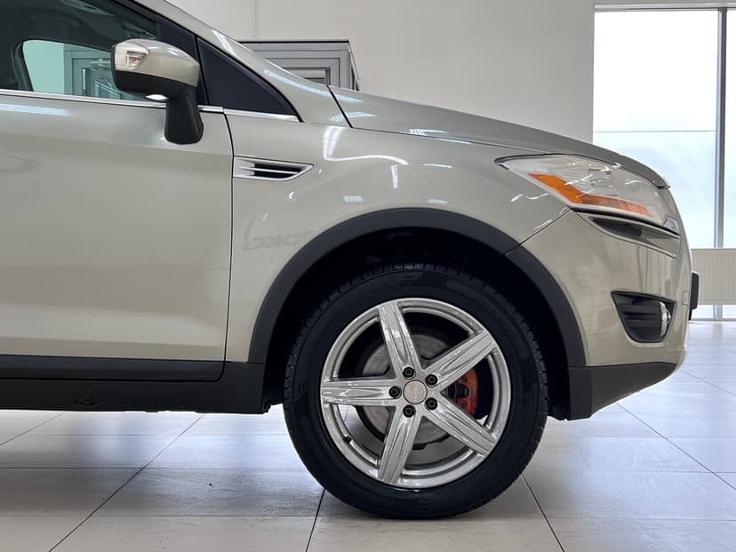 Ford Kuga с пробегом, 2010 год, Волгоград, 2.5 бензин, Механика - вид 2