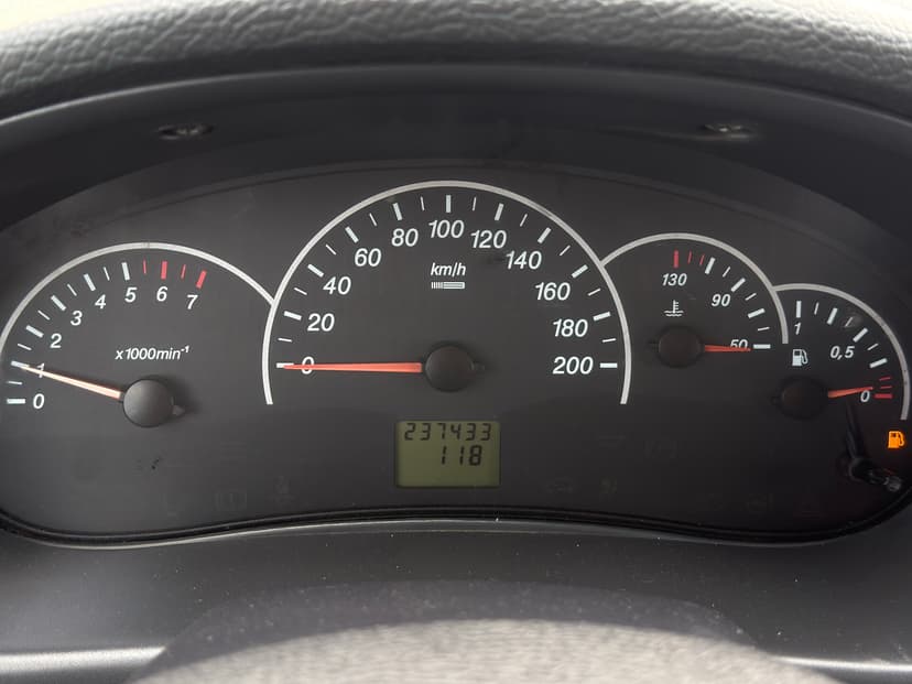 ВАЗ (LADA) Priora с пробегом, 2011 год, Волгоград, 1.6 бензин, Механика - вид 11