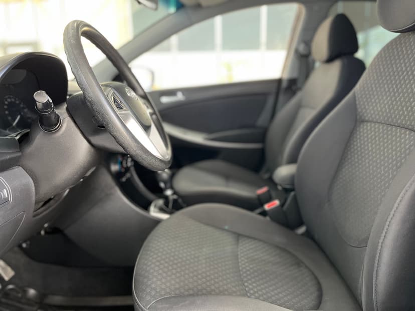 Hyundai Solaris с пробегом, 2012 год, Волгоград, 1.4 бензин, Механика - вид 19