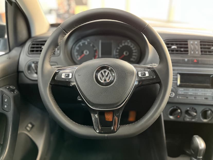 volkswagen-polo-2019-1396-11