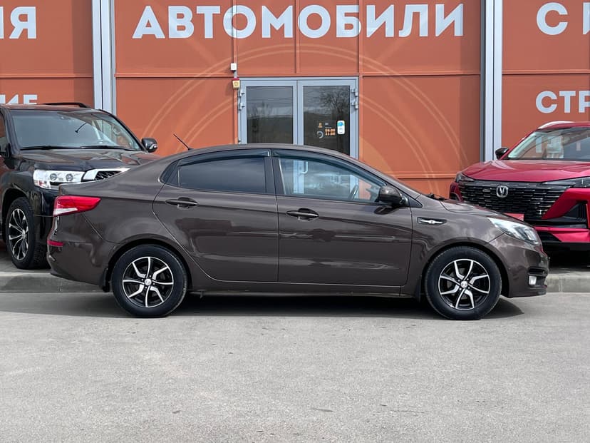 kia-rio-2015-1400-3