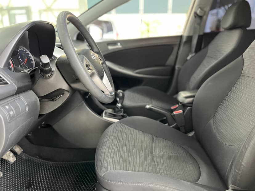 Hyundai Solaris с пробегом, 2016 год, Волгоград, 1.6 бензин, Механика - вид 18