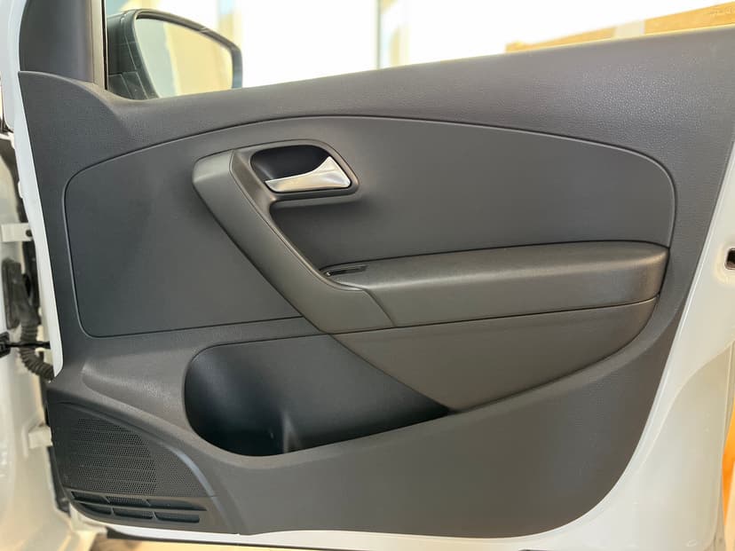 volkswagen-polo-2019-1396-24