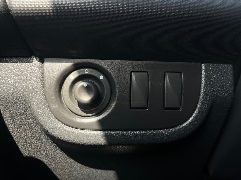 Renault Logan с пробегом, 2018 год, Волгоград, 1.6 бензин, Механика - вид 17