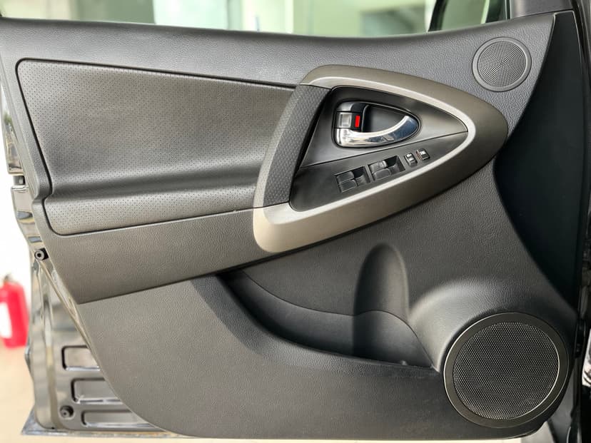 Toyota RAV4 с пробегом, 2011 год, Волгоград, 2.0 бензин, Вариатор - вид 26