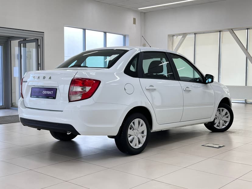 ВАЗ (LADA) Granta с пробегом, 2023 год, Волгоград, 1.6 бензин, Механика - вид 2