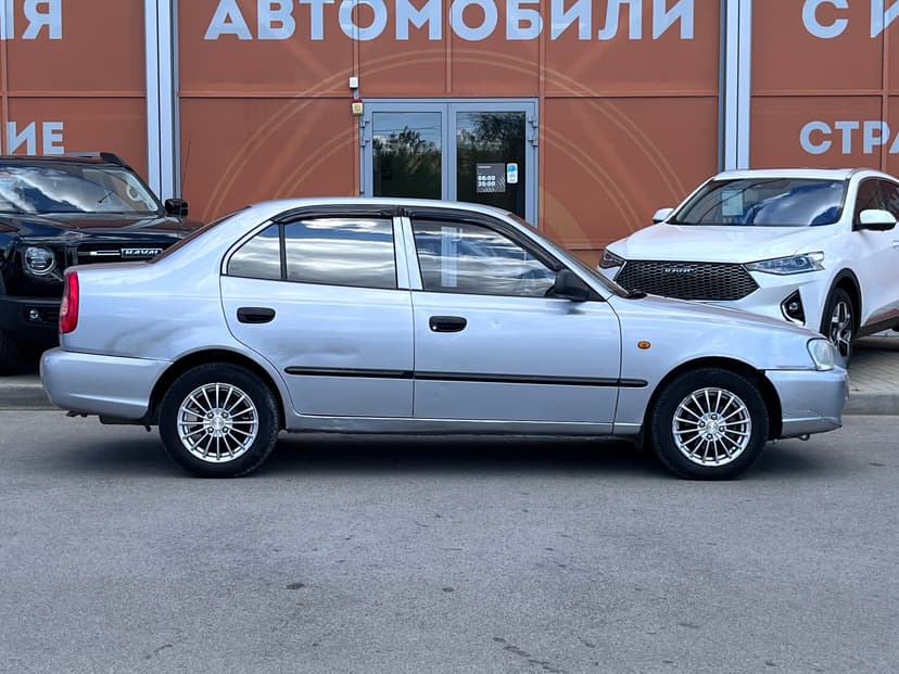 Hyundai Accent с пробегом, 2004 год, Волгоград, 1.5 бензин, Механика - вид 4