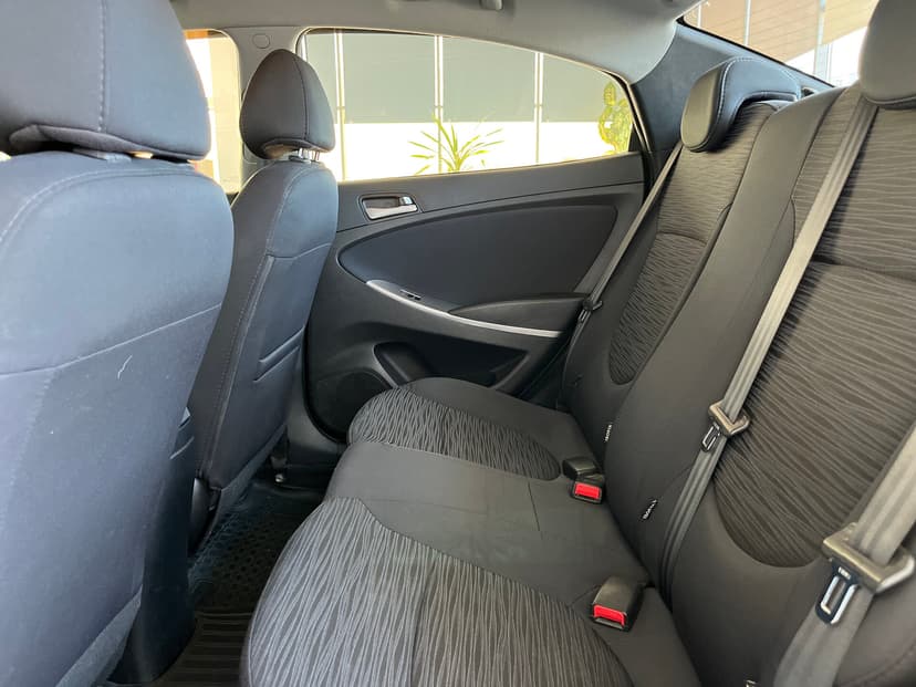 Hyundai Solaris с пробегом, 2015 год, Волгоград, 1.6 бензин, Автомат - вид 23