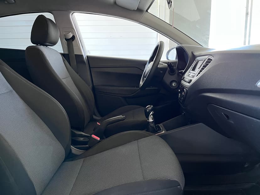 Hyundai Solaris с пробегом, 2021 год, Волгоград, 1.6 бензин, Механика - вид 20