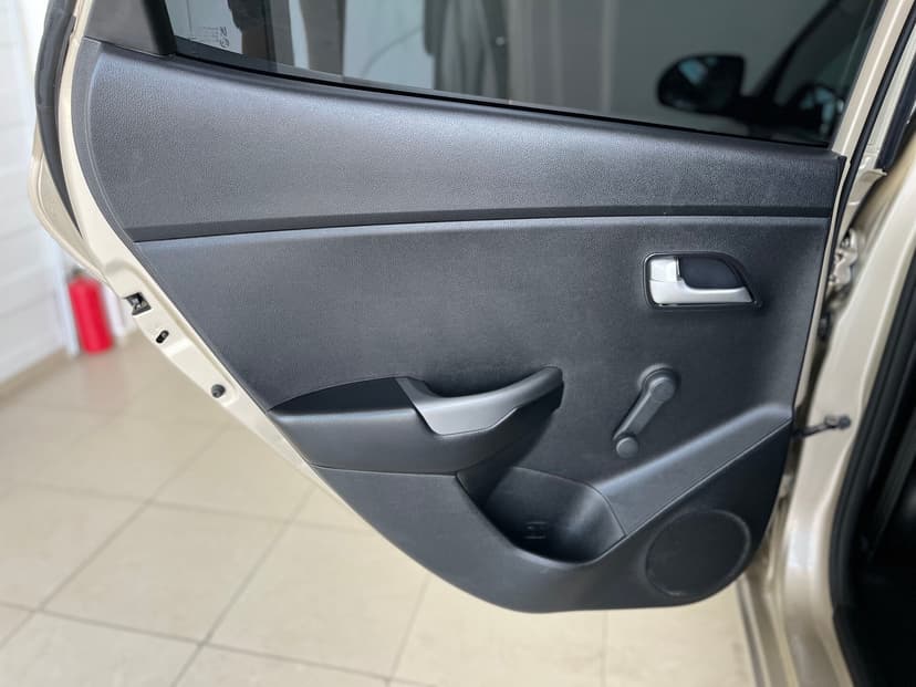 KIA Rio с пробегом, 2015 год, Волгоград, 1.6 бензин, Механика - вид 27