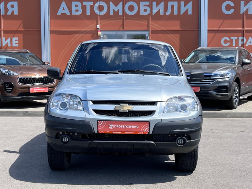 Chevrolet Niva с пробегом, 2013 год, Волгоград, 1.7 бензин, Механика - вид 2
