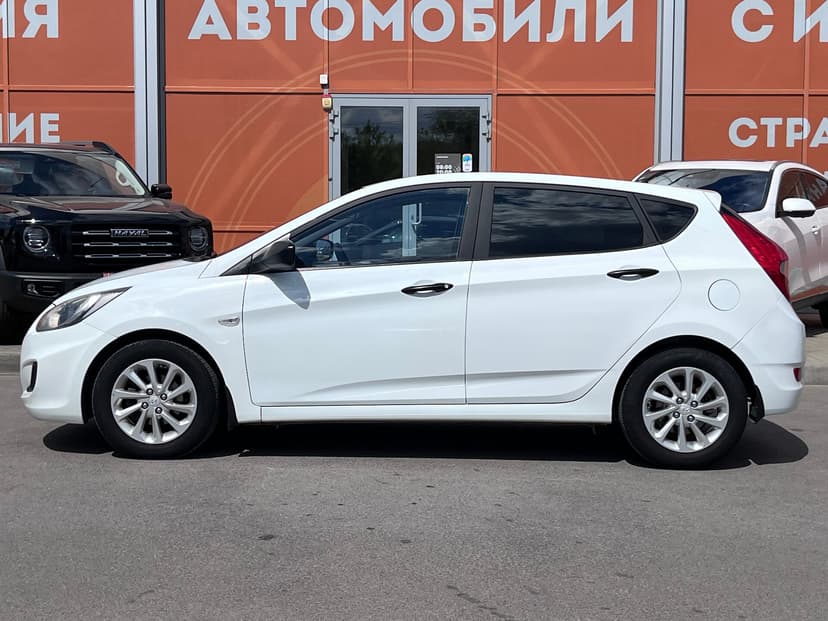 Hyundai Solaris с пробегом, 2013 год, Волгоград, 1.4 бензин, Автомат - вид 8