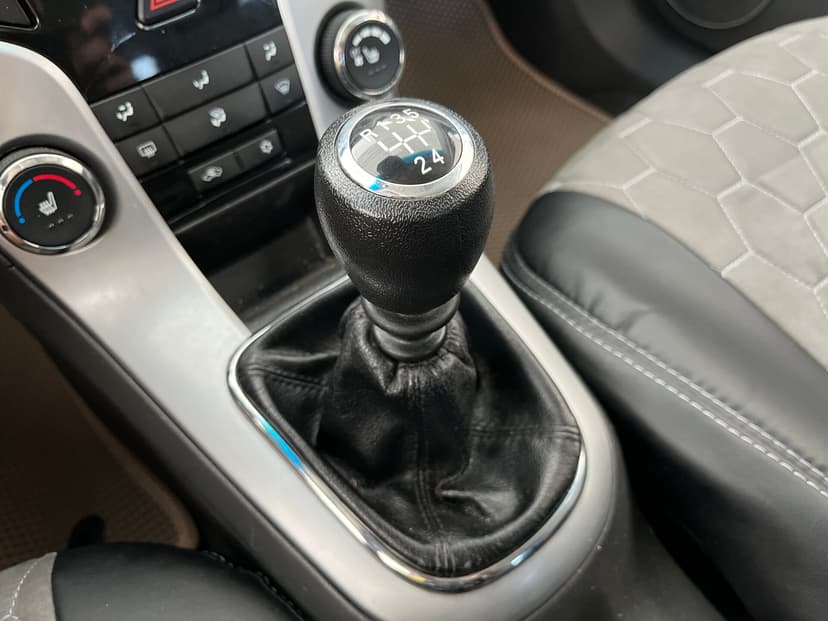 Chevrolet Cruze с пробегом, 2010 год, Волгоград, 1.6 бензин, Механика - вид 15