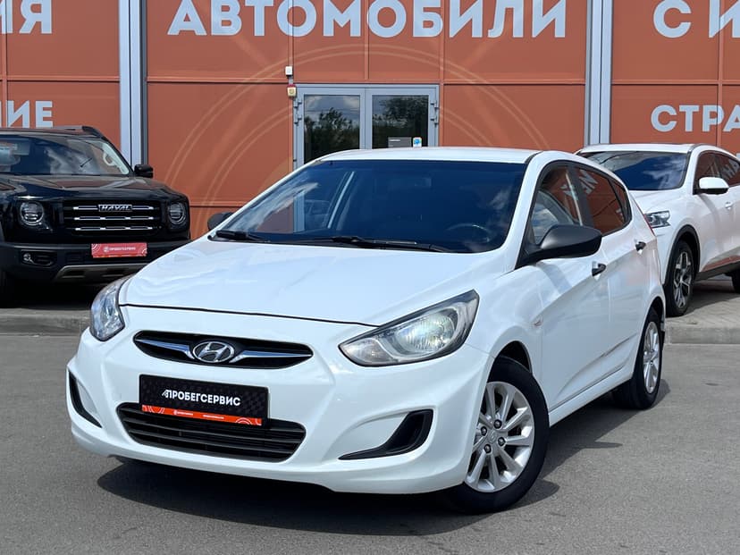 Hyundai Solaris с пробегом, 2013 год, Волгоград, 1.4 бензин, Автомат