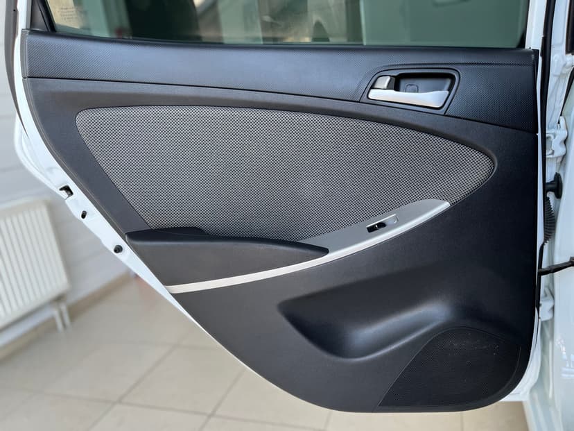 Hyundai Solaris с пробегом, 2013 год, Волгоград, 1.4 бензин, Автомат - вид 22