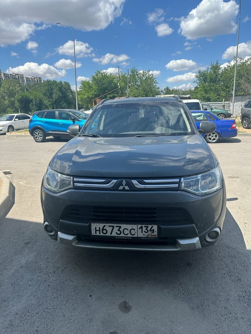 Mitsubishi Outlander с пробегом, 2014 год, Волгоград, 2.0 бензин, Вариатор
