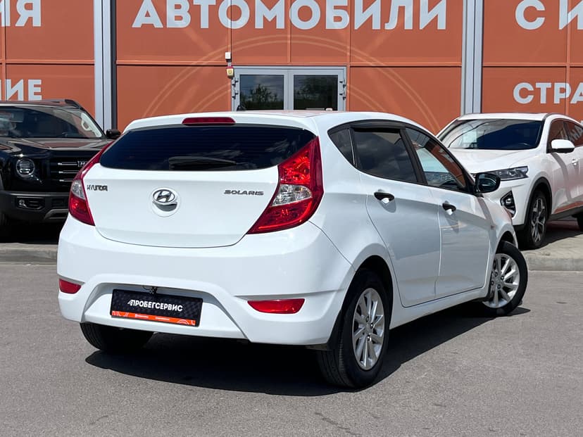 Hyundai Solaris с пробегом, 2013 год, Волгоград, 1.4 бензин, Автомат - вид 5
