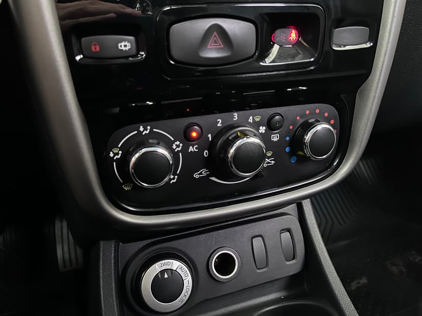 Renault Duster с пробегом, 2014 год, Волгоград, 2.0 бензин, Механика - вид 13