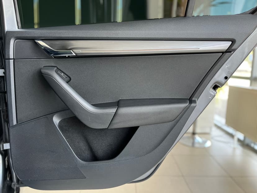 Skoda Octavia с пробегом, 2017 год, Волгоград, 1.8 бензин, Робот - вид 30