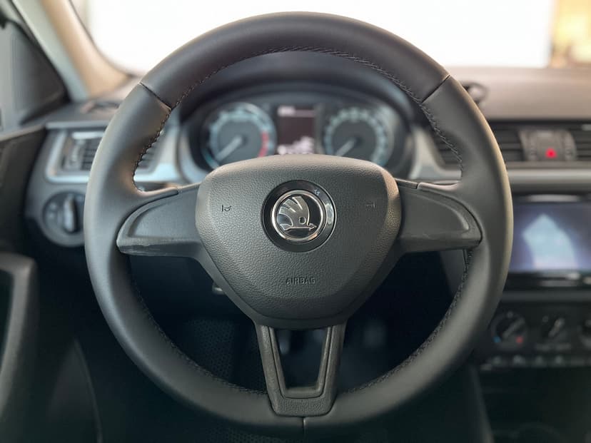 Skoda Rapid с пробегом, 2018 год, Волгоград, 1.6 бензин, Механика - вид 10