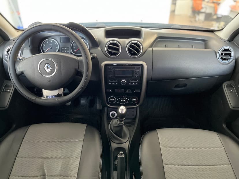 Renault Duster с пробегом, 2014 год, Волгоград, 2.0 бензин, Механика - вид 9