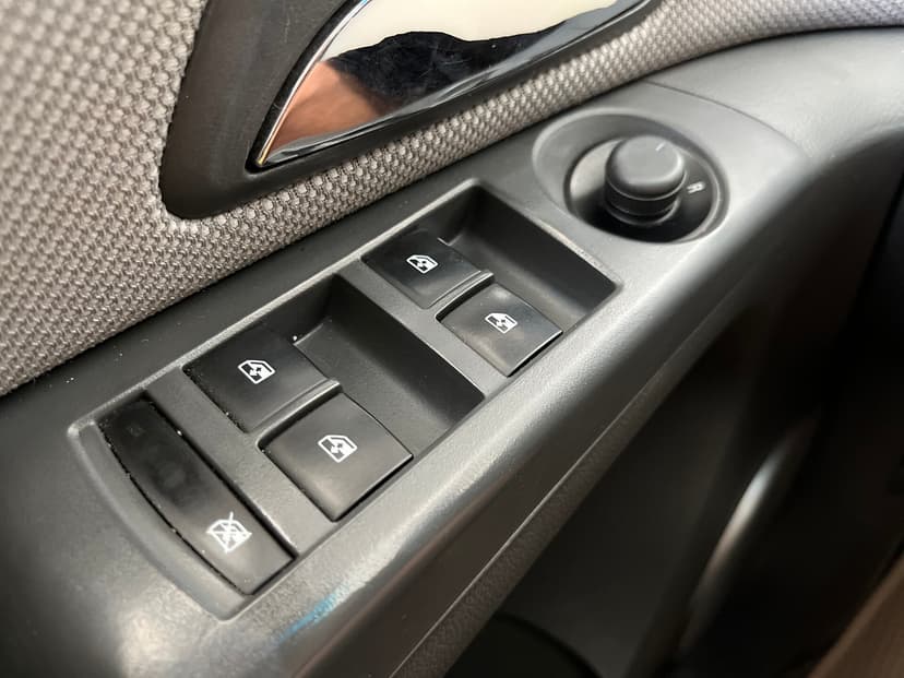 Chevrolet Cruze с пробегом, 2010 год, Волгоград, 1.6 бензин, Механика - вид 17