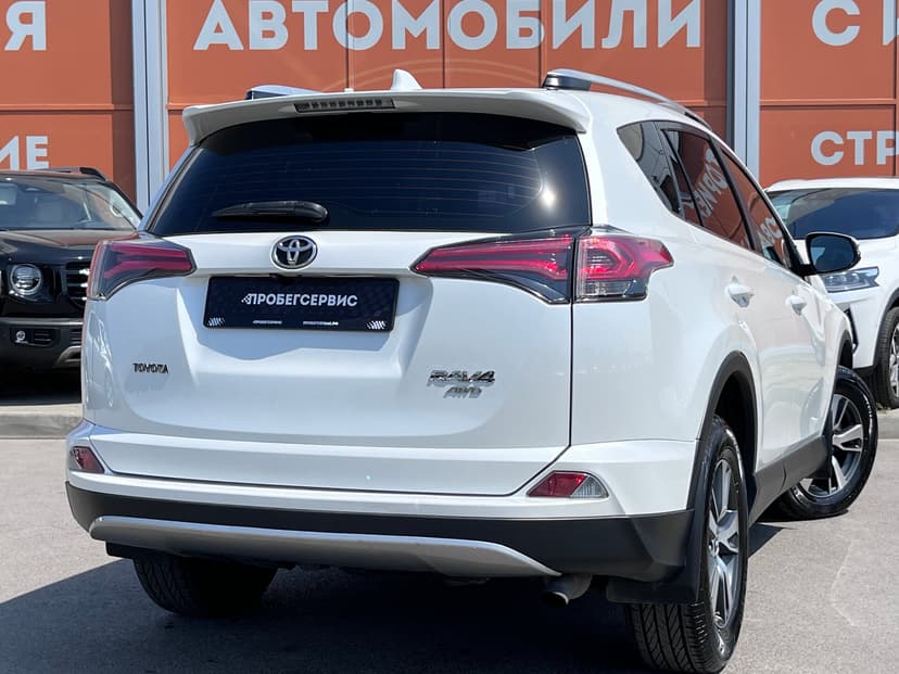 Toyota RAV4 с пробегом, 2019 год, Волгоград, 2.2 дизель, Автомат - вид 5