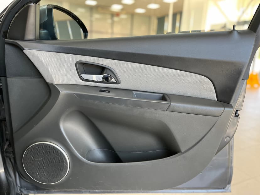 Chevrolet Cruze с пробегом, 2010 год, Волгоград, 1.6 бензин, Механика - вид 20