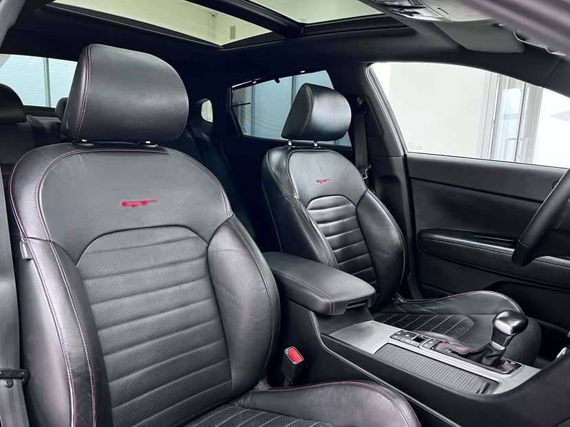 kia-optima-2017-2-39