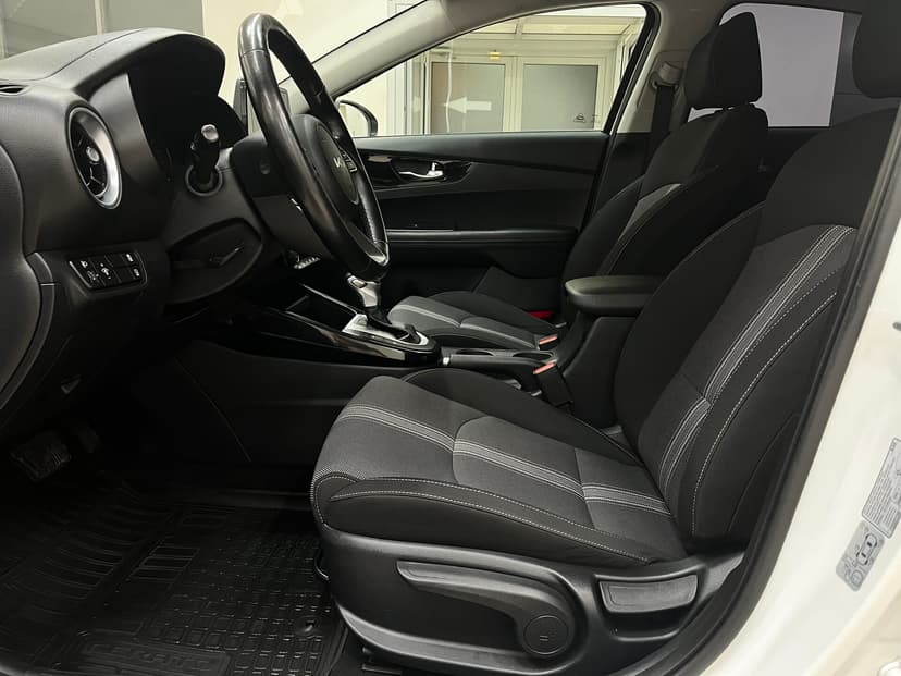 kia-cerato-2021-573-21